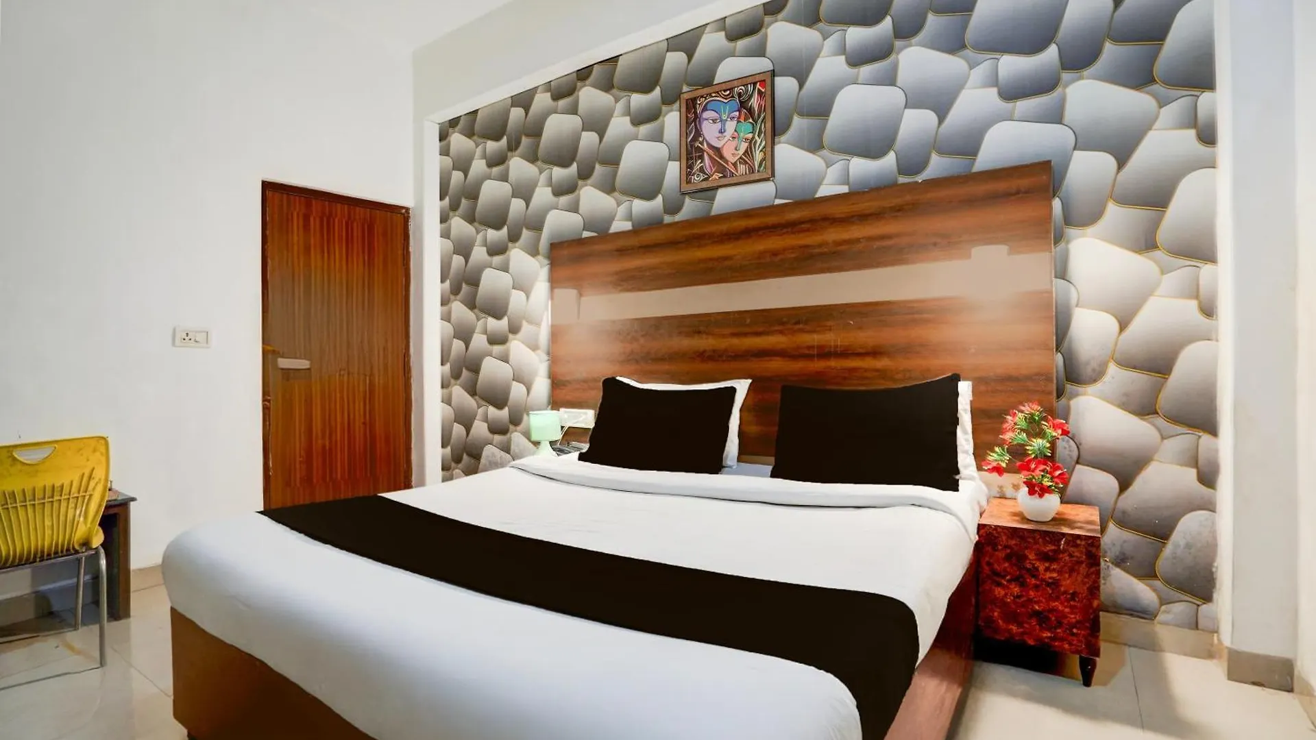 Super Collection O Tourist Complex Area Formerly Kanha Continental Agra  Hotel